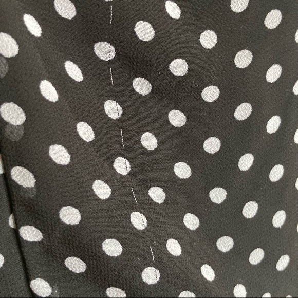 Vince Camuto black and white blouse. Small. - Picture 8 of 8